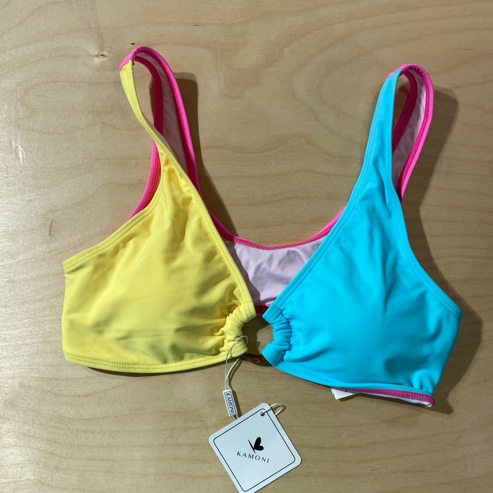 Kamoni Swim Bikini Top Size Medium (II)